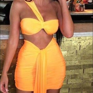 Femme Luxe 2 piece skirt set